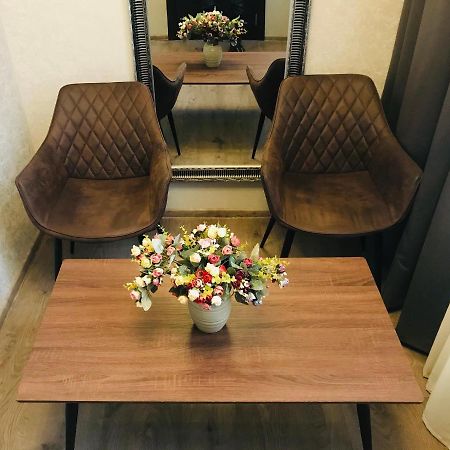 2Nd Floor Hotel Тбилиси Экстерьер фото