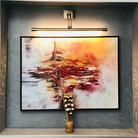 2Nd Floor Hotel Тбилиси Экстерьер фото