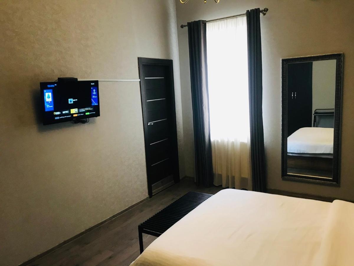 2Nd Floor Hotel Тбилиси Экстерьер фото